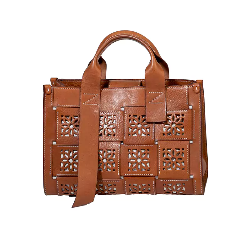 Crossbody-taske i hul læder